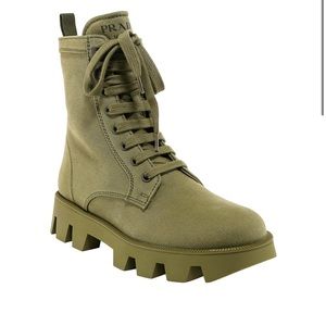 Rocksand Combat Boot
PRADA
New no box